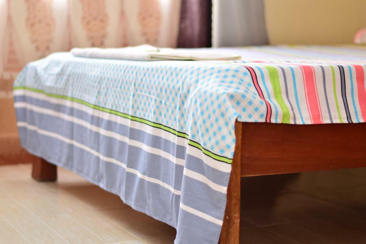 Joy Comfort Homestay ナイロビ エクステリア 写真